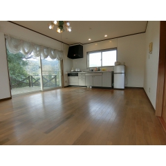 館山市加賀名の物件詳細｜館山ポピーランド内の戸建てです　２１６坪の広い庭が特徴【房総不動産ネットワーク】【外観7】